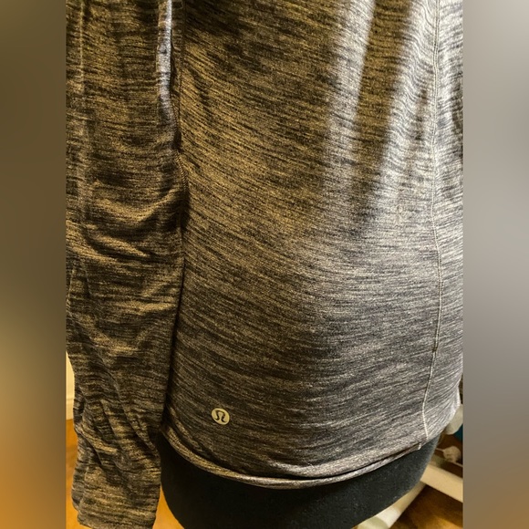 Lululemon define jacket & leggings bundle size 4 - Picture 6 of 15